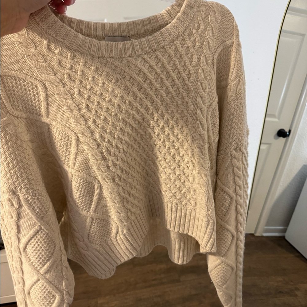Aritzia Peggy Cropped Cream Cable Knit Sweater